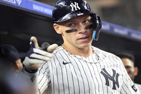 Red-hot Aaron Judge passes legend in Yankees record book with two-homer night