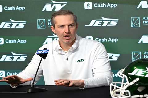 The Eagles logic Jets need to follow with No. 2 draft pick