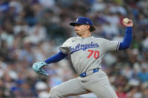 Dodgers salvage series split with Rockies, need no closer in blowout win