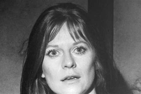 'The Waltons' Actress Mariclare Costello Dead at 90
