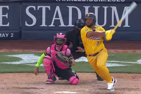 Russell Wilson makes surprise appearance as batter for Savannah Bananas at Yankee Stadium