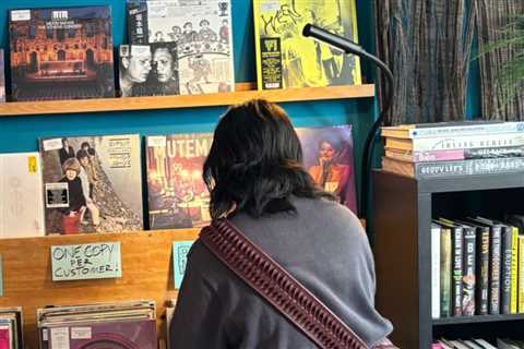 Record Store Day NYC 2026 Report: Early Lines Across Brooklyn & Queens, Swift & Grateful Dead..