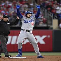 Dodgers power outage goes on in another listless loss to Cardinals