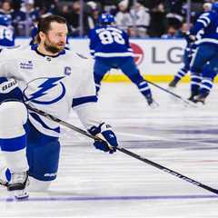 Lightning captain Victor Hedman reveals mental health battle after playoff absence