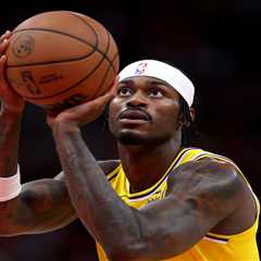 Lakers’ Jarred Vanderbilt ‘day to day’ after gruesome finger injury