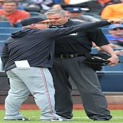 Tigers manager A.J. Hinch ejected in fiery scene after controversial challenge call against Mets