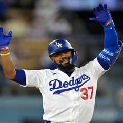 Teoscar Hernandez makes up for horrific defensive mistake with key hit in Dodgers’ win over Giants