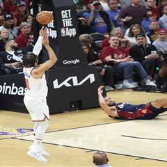 Knicks one win from NBA Finals after convincing Game 3 win over Cavaliers