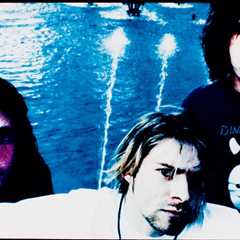 Kurt Cobain’s ‘Foxes’ T-Shirt Being Auctioned by Hole’s Patty Schemel