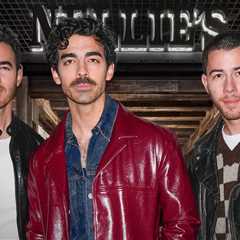 The Jonas Brothers' Parents' Restaurant Closes Las Vegas Location
