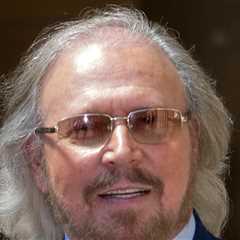 Barry Gibb Not Dead, Singer Is Healthy and Happy
