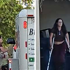 Jenelle Evans, David Eason Seen Packing U-Haul For Move to Florida