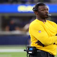 Steelers mysteriously fire coach after just three-plus months