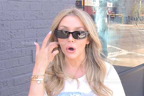 Courtney Stodden Shrugs Off Bloody Injury, Says Mistreated Animals Have It Worse