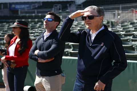 Plane flies over Fenway Park to urge John Henry to sell Red Sox with 2026 turning into disaster