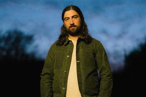 Noah Kahan’s ‘The Great Divide’ Sets New Chart Mark for the Decade as It Continues Its Radio Rule