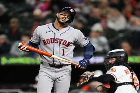 Astros’ Carlos Correa to miss significant time after batting practice injury