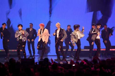 TOMORROW X TOGETHER Hit the Stage in First Trailer For ‘2026 TXT MOA CON IN JAPAN: LIVE VIEWING’..