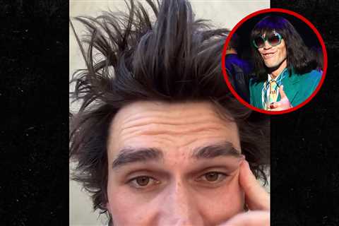 KJ Apa Calls Out Mr. Fantasy in What Sounds Like a One-Man Argument, on Video