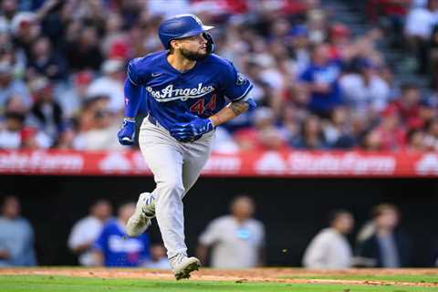 Dodgers hit three home runs, hold Angels to two hits in rout