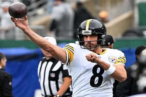 Aaron Rodgers returns to Steelers for 22nd NFL season
