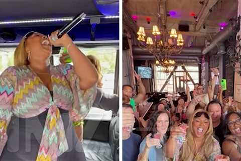 Lizzo Rocks Packed TMZ Brunch Bus With Surprise Live Performance