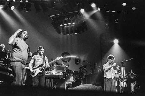 Ike Willis, Vocalist/Guitarist in Frank Zappa’s Band Dies at 70