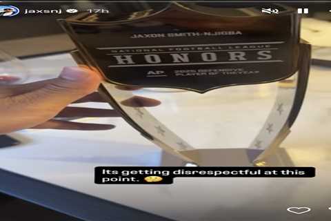Jaxon Smith-Njigba blasts NFL over embarrassing trophy mistake