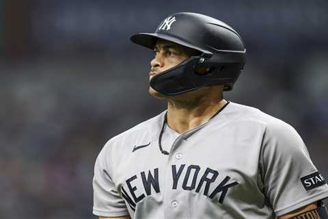 Giancarlo Stanton stuck in Yankees holding pattern after dissappointing MRI exam