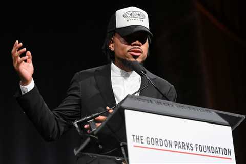 Chance the Rapper Performs Stirring Muhammad Ali Tribute ‘I Was a Rock’ at Gordon Parks Foundation..