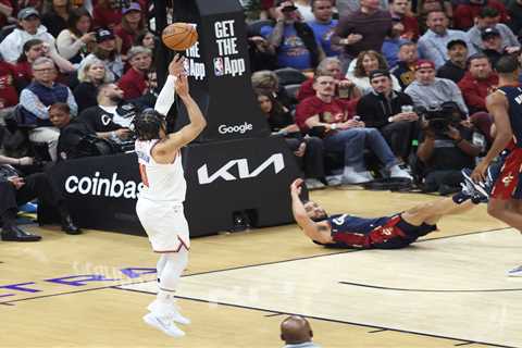 Knicks one win from NBA Finals after convincing Game 3 win over Cavaliers
