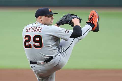 The risks, jobs and trophies that history says are at stake in a potential Tarik Skubal trade