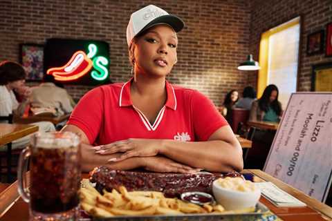How Lizzo Went From Vegan to the New Face of Chili’s Baby Back Ribs: ‘I’m the Perfect Person for It’