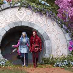 In New ‘Descendants: Wicked Wonderland’ Teaser Trailer, Red & Chloe Wonder: ‘What Have We Done?’