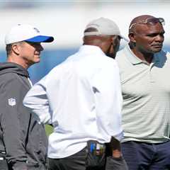 Lawrence Taylor, Harry Carson lay out the ‘Giants Way’ to team that dreams to follow in Knicks’..