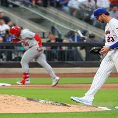Mets bullpen struggles as bats go cold again in another lopsided loss to Cardinals