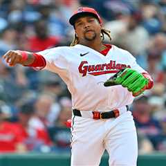 Jose Ramirez heading to IL with fractured hamate bone in Guardians crusher