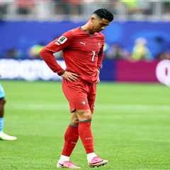 Portugal coach defends not subbing out Cristiano Ronaldo in rough World Cup tie: ‘Makes no sense’