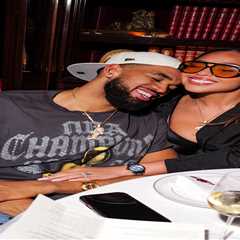 Knicks stars mingle with A-listers at private club after championship parade