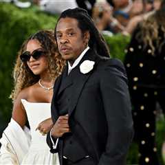 Beyoncé Reveals How Blue Ivy Inspired Jay-Z’s Hair Journey — And How He Pulled Off His New Afro: ‘A ..