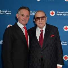 Clive Davis Remembered: Charles Goldstuck on J Records’ Launch & Their ‘Pitch Dark’ Prince Meeting