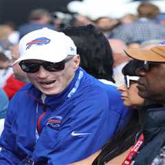 Bills legend Jim Kelly reveals he suffered stroke this spring