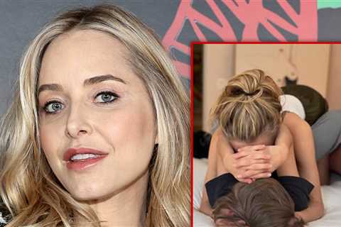 Jenny Mollen's Weird Post, 'Your Eldest Son Will Be Most Toxic Guy You Ever Date'