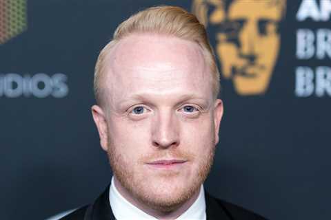 'Twin Peaks' Actor Owain Rhys Davies Dies Suddenly at 44, Family Confused