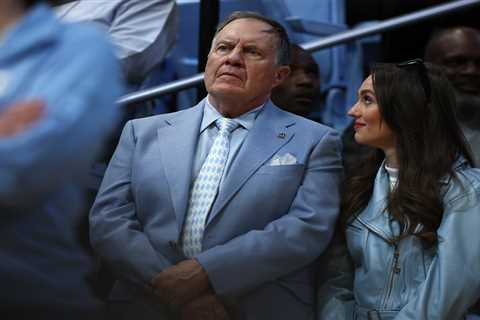 Bill Belichick takes in Stanley Cup Game 1 with NHL commissioner Gary Bettman