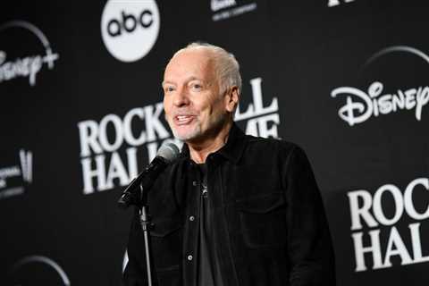 Peter Frampton Talks Staying Positive Amid Fight Against Degenerative Muscle Disease: ‘I Know the..
