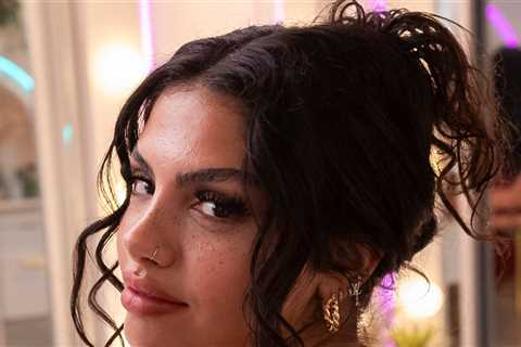 'Love Island' Huda Mustafa's Restraining Order Fight With Ex's GF Ends After Text Leak
