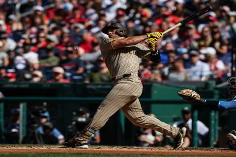 Padres likely lose Ramon Laureano for season in injury crusher