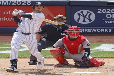 Cody Bellinger homer sparks late Yankees eruption in win over Red Sox