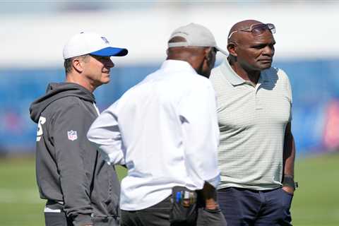 Lawrence Taylor, Harry Carson lay out the ‘Giants Way’ to team that dreams to follow in Knicks’..